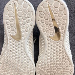 Women Nike Flawier shoes Size 8